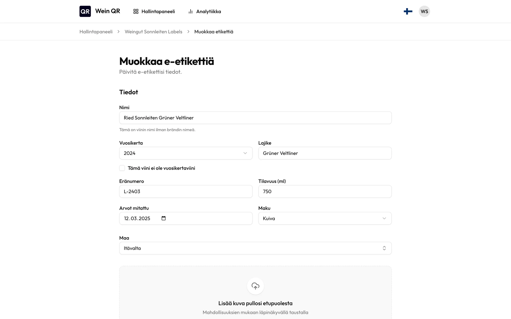 Lomake e-etiketin muokkaamiseen viinin tiedoilla
